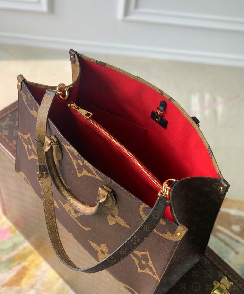 Louis Vuitton OnTheGo Voyage M46823 Brown